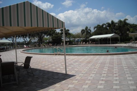 Condo in West Palm Beach, Florida, 1 bedroom  № 1154603 - photo 9