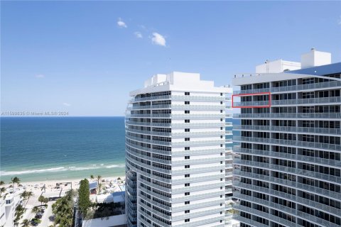 Condo in Fort Lauderdale, Florida, 2 bedrooms  № 1209719 - photo 2