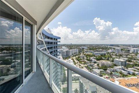 Condo in Fort Lauderdale, Florida, 2 bedrooms  № 1209719 - photo 4