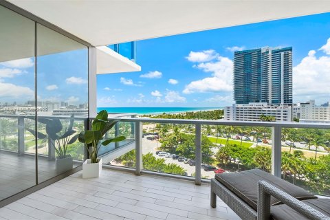 Condominio en alquiler en Miami Beach, Florida, 3 dormitorios, 143.35 m2 № 22595 - foto 2