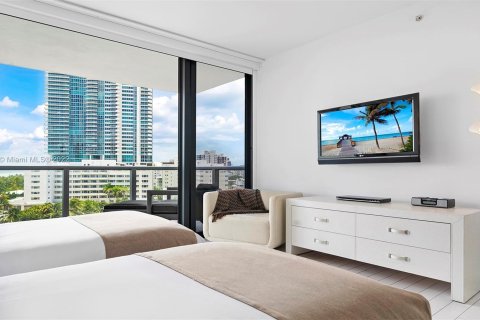 Condominio en alquiler en Miami Beach, Florida, 3 dormitorios, 143.35 m2 № 22595 - foto 3