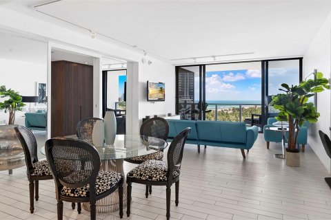 Condominio en alquiler en Miami Beach, Florida, 3 dormitorios, 143.35 m2 № 22595 - foto 20