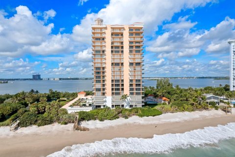 Condominio en venta en Riviera Beach, Florida, 3 dormitorios, 323.58 m2 № 810864 - foto 11