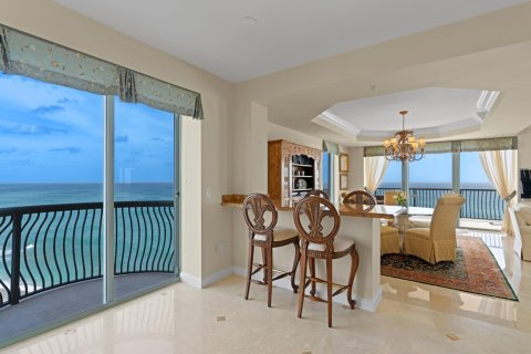 Condominio en venta en Riviera Beach, Florida, 3 dormitorios, 323.58 m2 № 810864 - foto 18