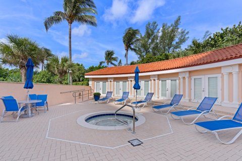 Copropriété à vendre à Riviera Beach, Floride: 3 chambres, 323.58 m2 № 810864 - photo 2