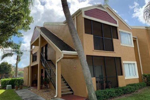 Condominio en venta en Pembroke Pines, Florida, 1 dormitorio, 71.72 m2 № 726379 - foto 10