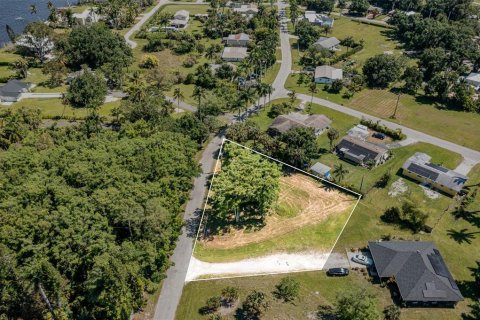Terreno en venta en Fort Myers, Florida № 1131825 - foto 1