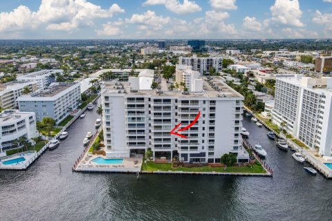 Condo in Fort Lauderdale, Florida, 2 bedrooms  № 930022 - photo 18