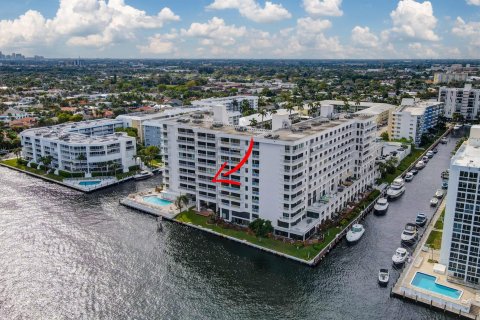 Condo in Fort Lauderdale, Florida, 2 bedrooms  № 930022 - photo 8