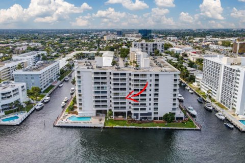 Condo in Fort Lauderdale, Florida, 2 bedrooms  № 930022 - photo 19