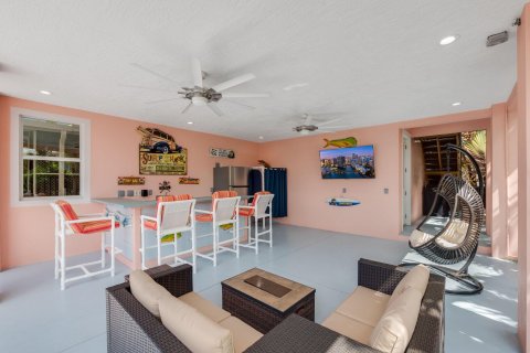 House in Jensen Beach, Florida 2 bedrooms, 80.92 sq.m. № 1154469 - photo 7