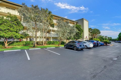 Copropriété à vendre à Coconut Creek, Floride: 2 chambres, 107.4 m2 № 1154468 - photo 1