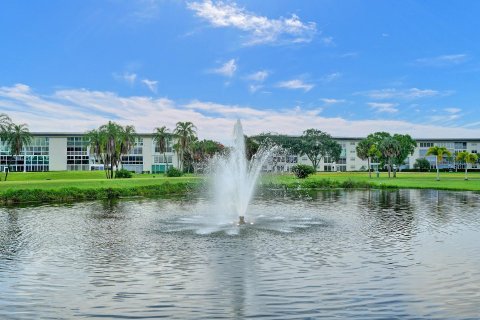 Condominio en venta en Coconut Creek, Florida, 2 dormitorios, 107.4 m2 № 1154468 - foto 12