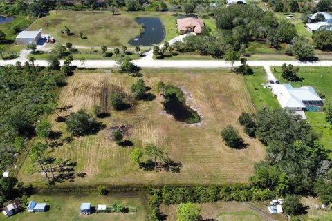 Terreno en venta en Punta Gorda, Florida № 799036 - foto 1