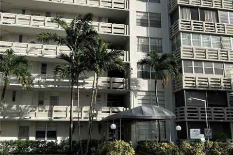 Condominio en venta en Miami, Florida, 1 dormitorio, 85.56 m2 № 1417184 - foto 23