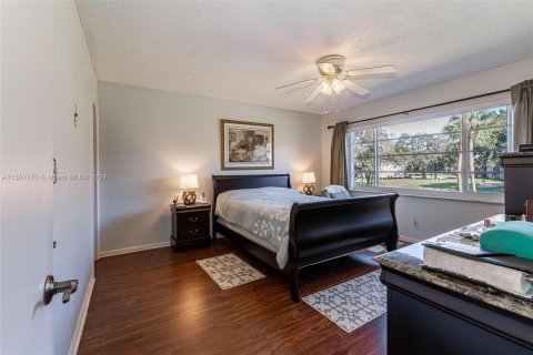 Condominio en venta en Pembroke Pines, Florida, 2 dormitorios, 108.7 m2 № 925015 - foto 14