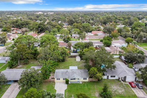 House in New Port Richey, Florida 4 bedrooms, 188.03 sq.m. № 1412530 - photo 3