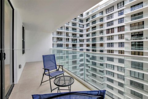 Condominio en venta en Bal Harbour, Florida, 2 dormitorios, 156.82 m2 № 1333463 - foto 2