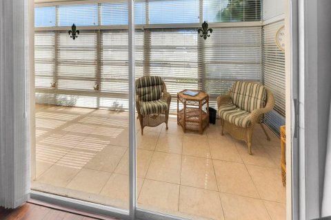 Condo in Stuart, Florida, 2 bedrooms  № 1177228 - photo 6