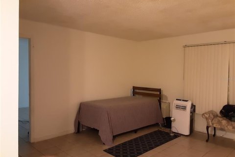 Condo in Orlando, Florida, 1 bedroom  № 1379981 - photo 17