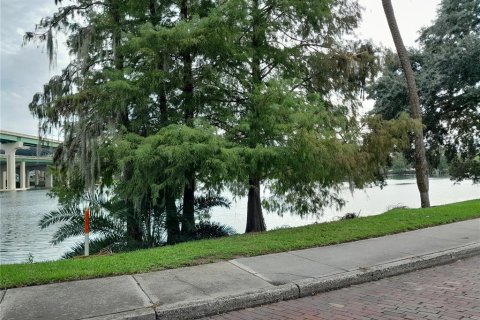 Condo in Orlando, Florida, 1 bedroom  № 1379981 - photo 18