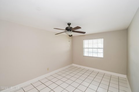 House in Jacksonville, Florida 4 bedrooms, 157.93 sq.m. № 817923 - photo 13