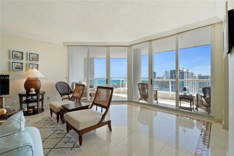 Condo in Aventura, Florida, 3 bedrooms  № 1272302 - photo 2