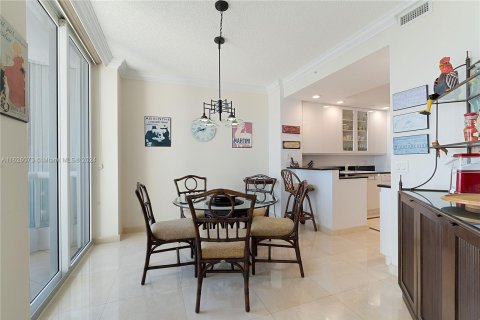 Copropriété à vendre à Aventura, Floride: 3 chambres, 244.33 m2 № 1272302 - photo 8