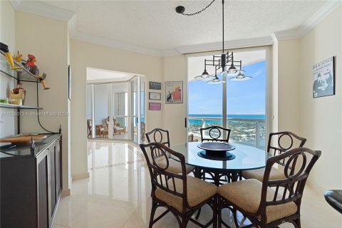 Copropriété à vendre à Aventura, Floride: 3 chambres, 244.33 m2 № 1272302 - photo 9