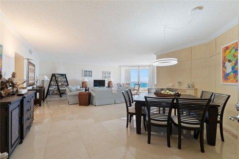 Copropriété à vendre à Aventura, Floride: 3 chambres, 244.33 m2 № 1272302 - photo 4