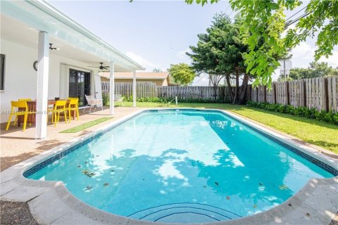 Villa ou maison à vendre à Cooper City, Floride: 4 chambres, 168.8 m2 № 1186156 - photo 19