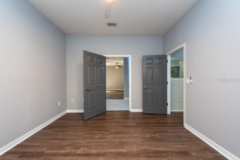 Casa en venta en Tampa, Florida, 5 dormitorios, 273.69 m2 № 1388881 - foto 23