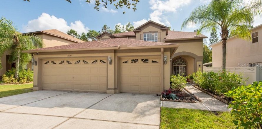 Villa ou maison à Tampa, Floride 5 chambres, 273.69 m2 № 1388881