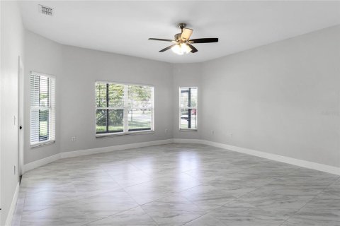 House in BELLALAGO in Kissimmee, Florida 4 bedrooms, 209.4 sq.m. № 1341615 - photo 25