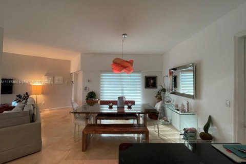 Condominio en venta en Miami, Florida, 2 dormitorios, 138.42 m2 № 944563 - foto 7