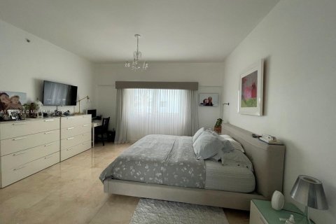 Condominio en venta en Miami, Florida, 2 dormitorios, 138.42 m2 № 944563 - foto 14