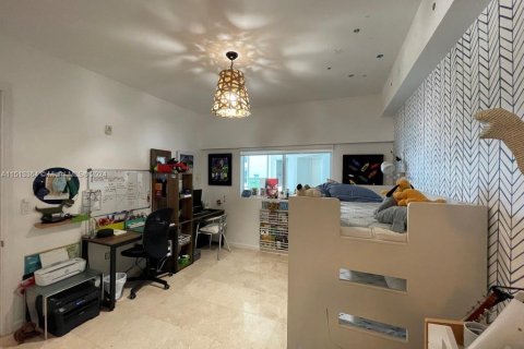 Condominio en venta en Miami, Florida, 2 dormitorios, 138.42 m2 № 944563 - foto 21