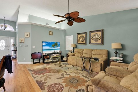 Casa en venta en Port St. Lucie, Florida, 2 dormitorios, 123.28 m2 № 1380500 - foto 5