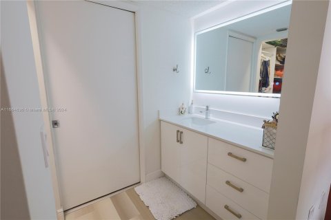 Copropriété à vendre à Pembroke Pines, Floride: 2 chambres, 92.9 m2 № 1380541 - photo 25