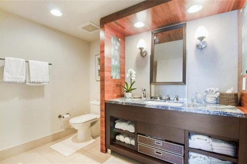 Condo in Miami Beach, Florida, 1 bedroom  № 1380499 - photo 5