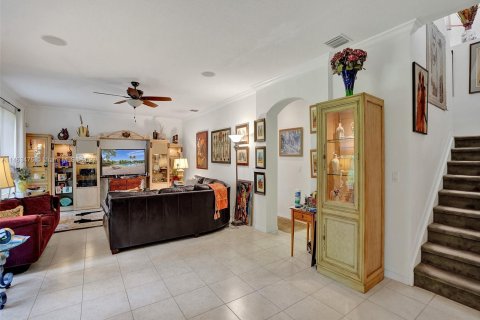 Купить виллу или дом в Корал-Спрингс, Флорида 5 спален, 291.06м2, № 750102 - фото 19