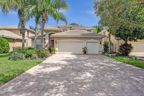 Villa ou maison à vendre à Coral Springs, Floride: 5 chambres, 291.06 m2 № 750102 - photo 5
