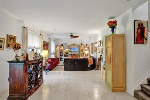 Casa en venta en Coral Springs, Florida, 5 dormitorios, 291.06 m2 № 750102 - foto 18