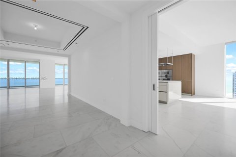 Condo in Sunny Isles Beach, Florida, 5 bedrooms  № 1428354 - photo 18