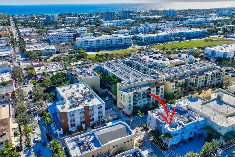 Copropriété à vendre à Delray Beach, Floride: 2 chambres, 118.64 m2 № 849755 - photo 1