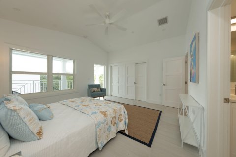 Townhouse in Islamorada, Village of Islands, Florida 3 bedrooms, 156.08 sq.m. № 1160000 - photo 25