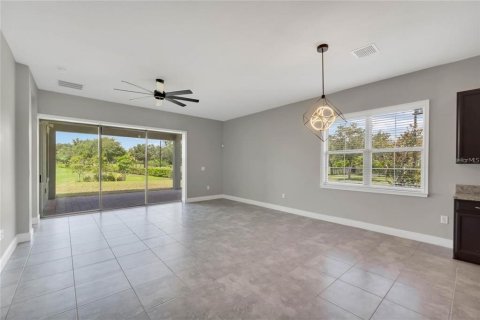 Casa en alquiler en Orlando, Florida, 4 dormitorios, 210.61 m2 № 1350454 - foto 14