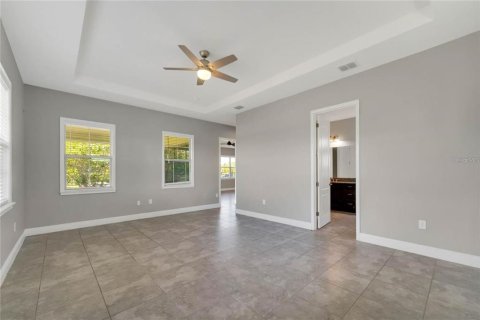 House in Orlando, Florida 4 bedrooms, 210.61 sq.m. № 1350454 - photo 16