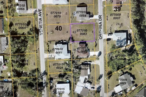 Terreno en venta en North Port, Florida № 1017310 - foto 1