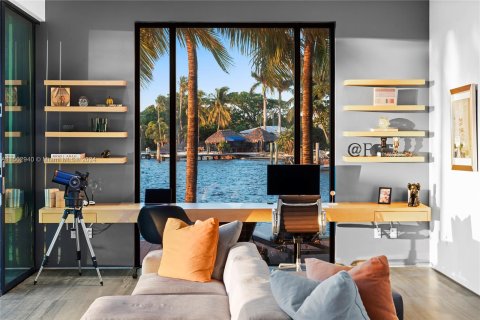 Villa ou maison à vendre à Miami Beach, Floride: 4 chambres, 471.66 m2 № 931836 - photo 22